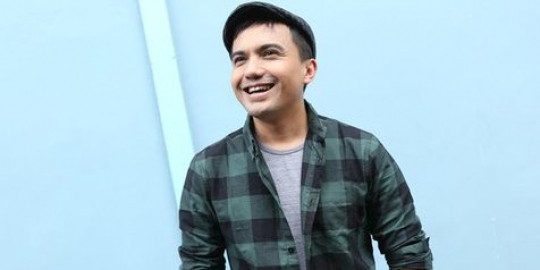 Gak nyangka, Sahrul Gunawan unggah foto jadul bareng artis 
