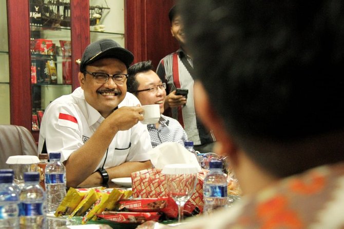 gus ipul datangi pabrik kopi kapal api