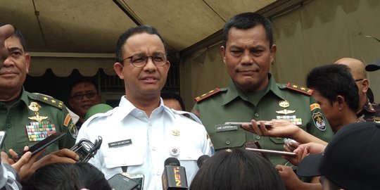 Gubernur Anies bantah akan pecat Wakasatpol PP terkait Alexis