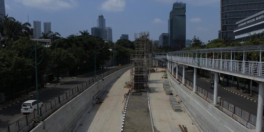 Memantau progres Underpass Mampang