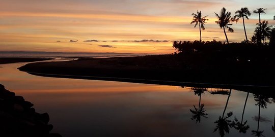 Pantai Yehembang, pesona baru nikmati senja di Bali