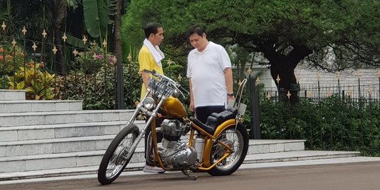 Naik motor chopper, Jokowi temui Airlangga lalu joging di Kebun Raya Bogor