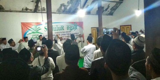 Laskar Gusti Joyoboyo gelar istighosah dan sholawat nariyah untuk Gus Ipul - Puti