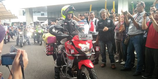 Stephen Langitan tempuh 30.000 km Jakarta-London dengan motor