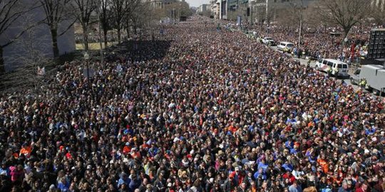 Marak penembakan, jutaan warga AS demo antisenjata di Washington