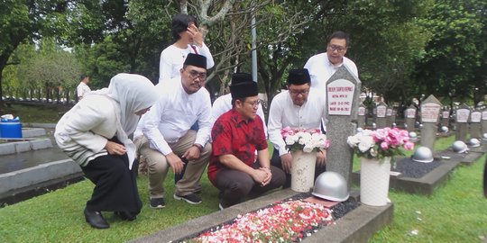 Di depan makam Taufiq Kiemas, Cak Imin minta izin jadi cawapres Jokowi