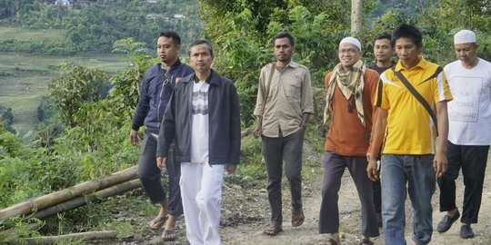 Di depan masyarakat dan keluarga di Luwu, Aziz serukan pilkada damai