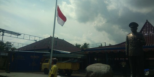 Penghormatan pada Probosutedjo, museum Soeharto kibarkan bendera setengah tiang