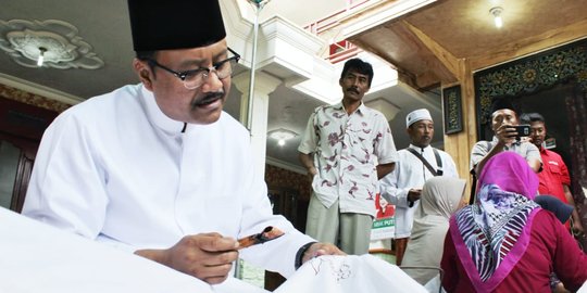 Sapa sentra batik tulis Sumenep, Gus Ipul komitmen bantu perekonomian warga Jatim