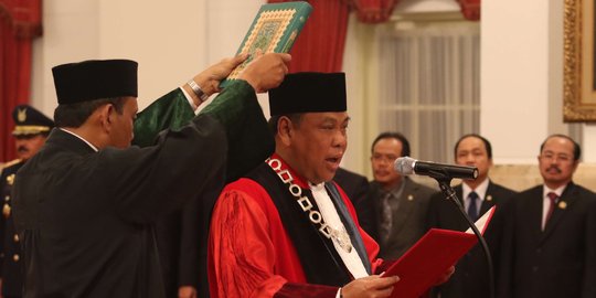 Arief Hidayat dilantik jadi hakim MK, Gerindra minta Jokowi diprotes