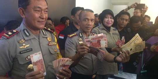 Musim kampanye Pilgub Jatim, miliaran uang palsu beredar di Surabaya