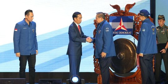 jokowi yang buat sby tersenyum rev1
