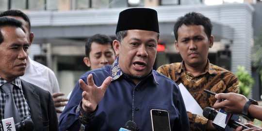 Dilaporkan PKS DKI, Fahri tantang Sohibul Iman hadapi sendiri kasusnya