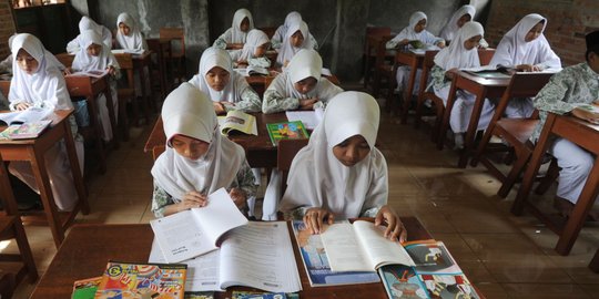 Buat yang bercita-cita jadi PNS, 8 K/L ini buka penerimaan siswa di sekolah kedinasan