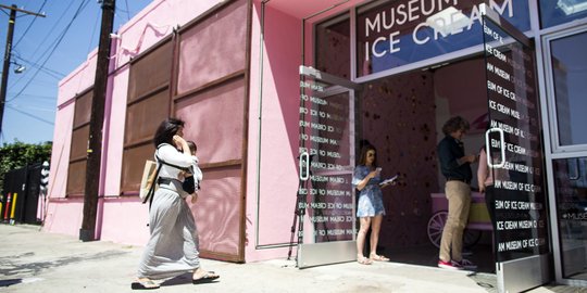 Ini penampakan Museum of Ice Cream LA yang katanya kembaran Rabbit Town Bandung