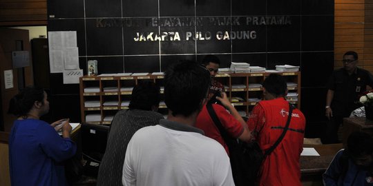 Jelang batas akhir, warga serbu kantor pajak untuk lapor SPT