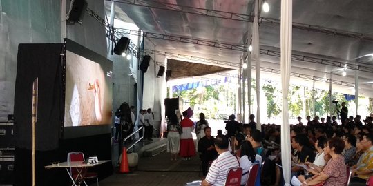 Jumat Agung di Gereja Katedral diawali ibadat jalan salib