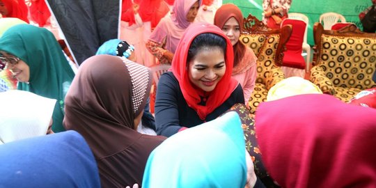 Pesona Puti Guntur jadi magnet ibu-ibu di Sumenep