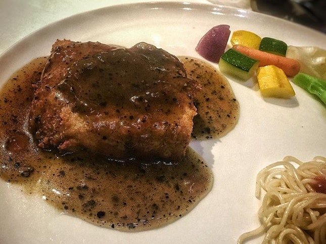 lions mane mushroom with black pepper sauce di sufood singapore