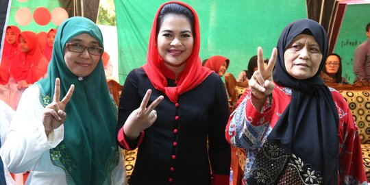 Ribuan jemaah Thoriqoh An Naqsyabandiyah Sumenep dukung Gus Ipul-Puti