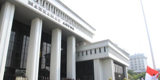 Tersangka masuk DPO dilarang ajukan praperadilan!