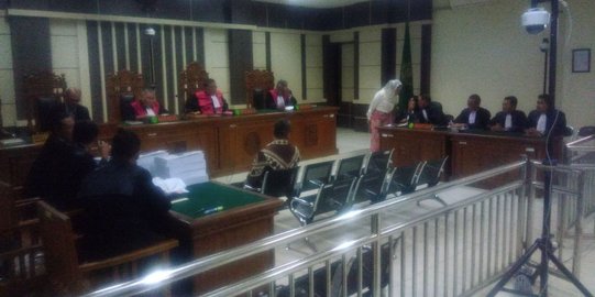 Wali Kota Tegal nonaktif Siti Masitha dituntut tujuh tahun penjara