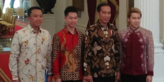 Jokowi minta Kevin-Marcus rebut emas bulutangkis di Asian Games