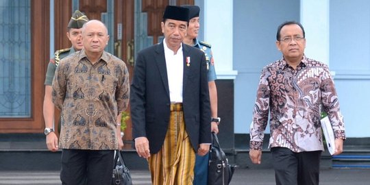 Besan meninggal dunia, Jokowi bertolak ke Solo malam ini