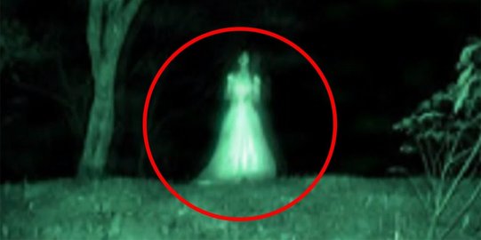Benarkah hantu dapat tertangkap kamera? Ini penjelasannya secara sains!