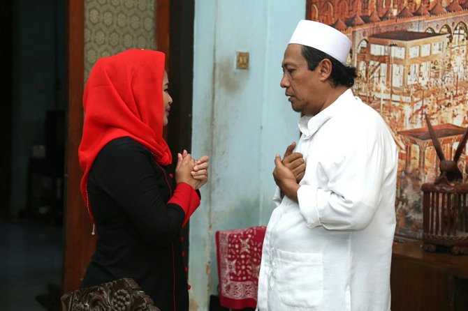puti guntur kunjungi ponpes tremas pacitan
