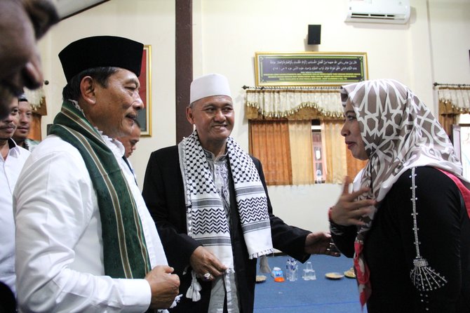 moeldoko di pondok pesantren darussalam banyuwangi