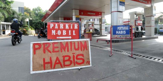 Jonan tegur Pertamina: Tak boleh kosongkan Premium agar warga beralih ke Pertalite
