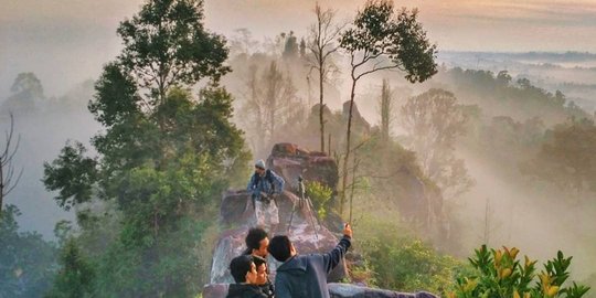 Cantiknya pemandangan dari puncak Batu Dinding, wisata Instagram-able di Balikpapan