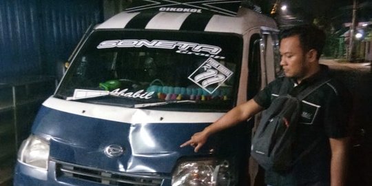 Dikejar Satpam Mall TangCity, sopir angkot tabrak tiga orang