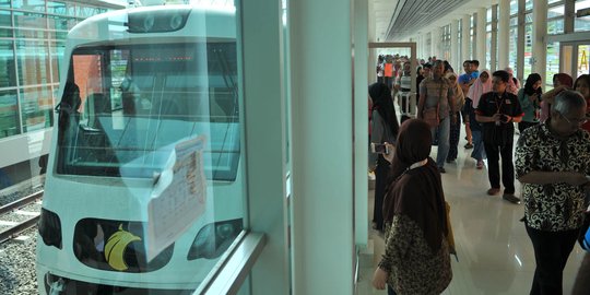 Kabar penumpukan penumpang KRL Stasiun Duri telah sampai ke telinga Menhub Budi