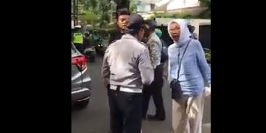 Belajar taat aturan parkir dari kasus Ratna Sarumpaet dan anggota dewan