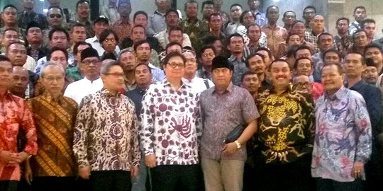 Menperin Airlangga dorong industri bisa serap garam lokal meski mahal