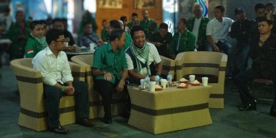 Kampanye di Tapal Kuda Jatim, Ketum PPP banggakan Khofifah - Emil asli NU