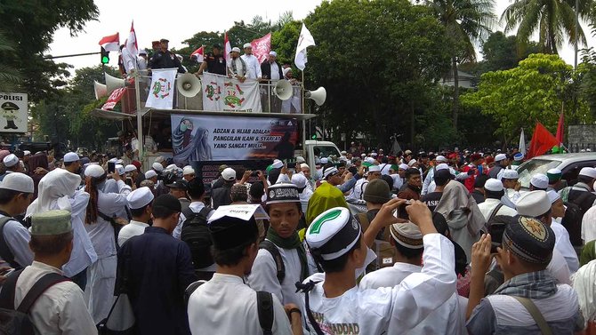 demo puisi ibu indonesia