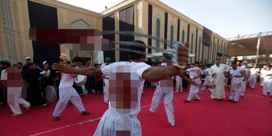 berdarah muslim syiah saat rayakan asyura rev1