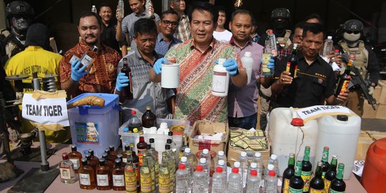 Polisi amankan 4.314 botol miras berbagai merek