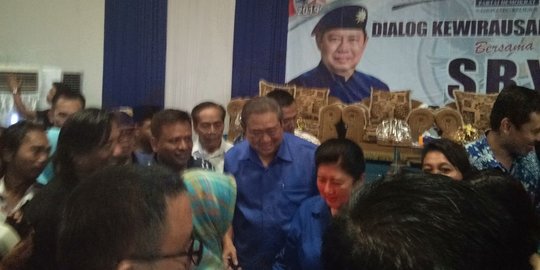 Safari politik ke Jateng, SBY sambangi pelaku UMKM Sragen