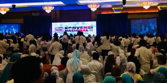 Jokowi hadiri konvensi relawan pendukung dua periode di Bogor