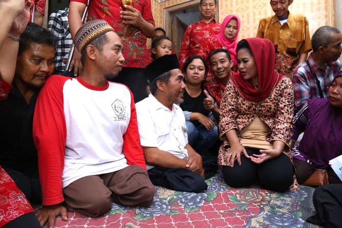 puti berdialog dengan komunitas disabilitas blitar