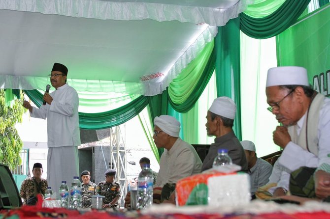 ulama dan pengasuh ponpes se jember dan lumajang deklarasi dukung gus ipul