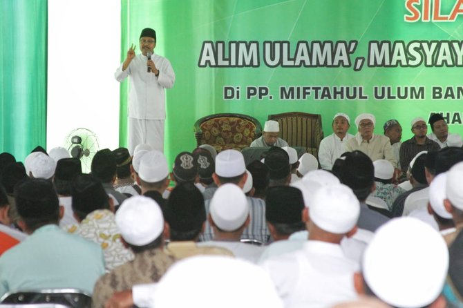 ulama dan pengasuh ponpes se jember dan lumajang deklarasi dukung gus ipul