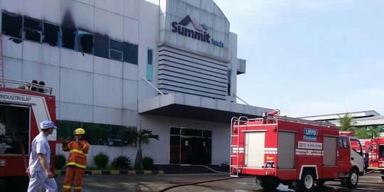 Kronologi kebakaran PT Summit Tech di kawasan Lippo Cikarang