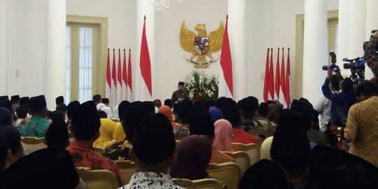 Jokowi sebut Isra Miraj jadi momentum untuk memperbaiki bangsa