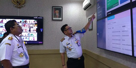 Pantau UNBK, Pj Gubernur Sulsel ingatkan guru jaga netralitas
