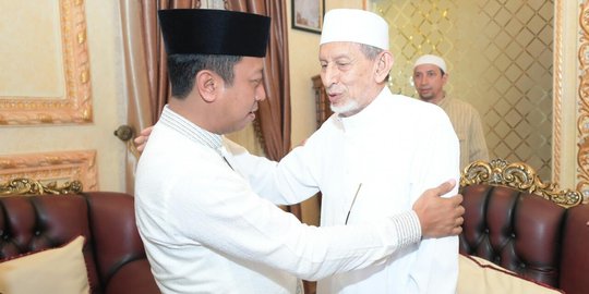 Kunjungi Habib Sayyid Saggaf, Ketum PPP beberkan alasan dukung Jokowi